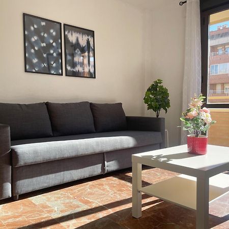 Apartamentos El Pilar Suites 3000 Zaragoza Bagian luar foto