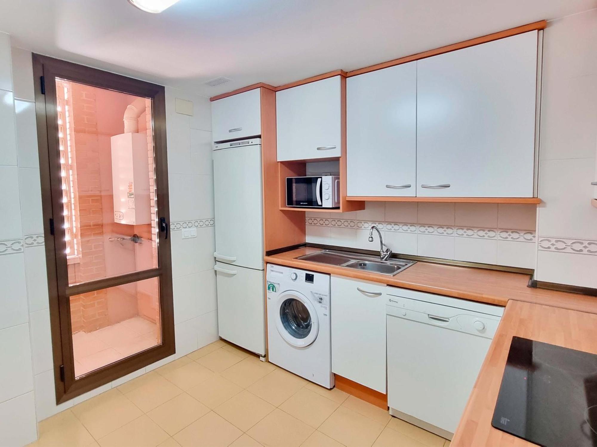 Apartamentos El Pilar Suites 3000 Zaragoza Bagian luar foto